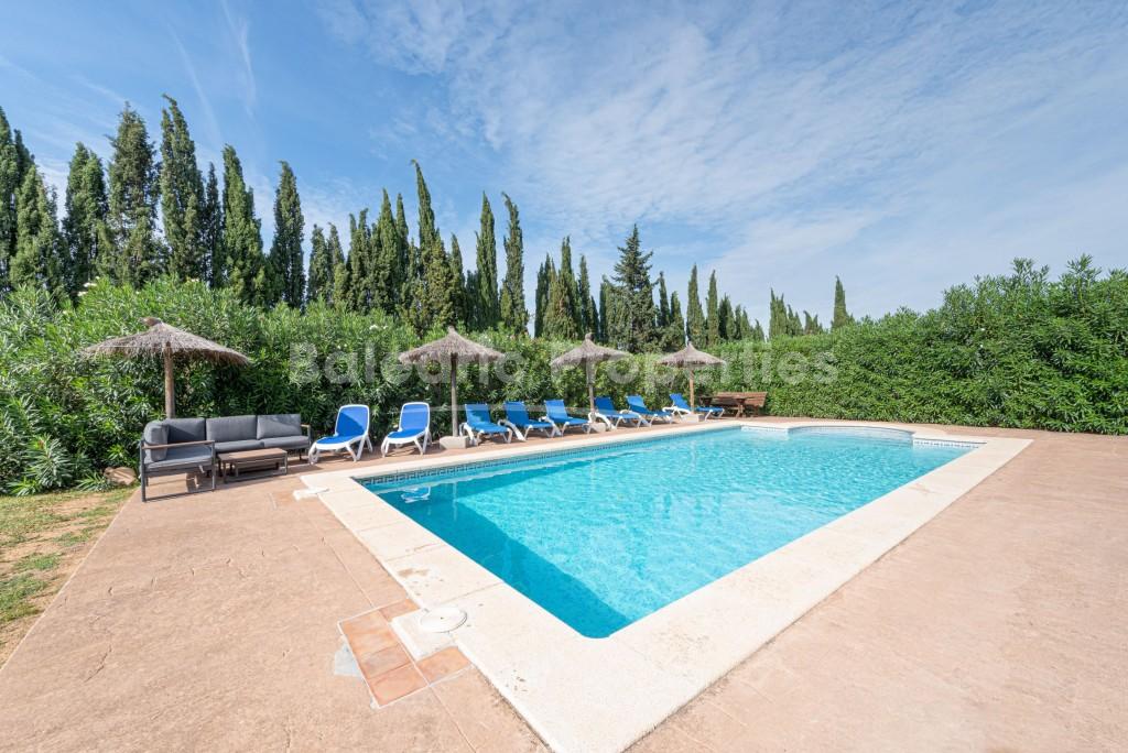 Country house for sale with valuable rental license in Pollensa, Mallorca