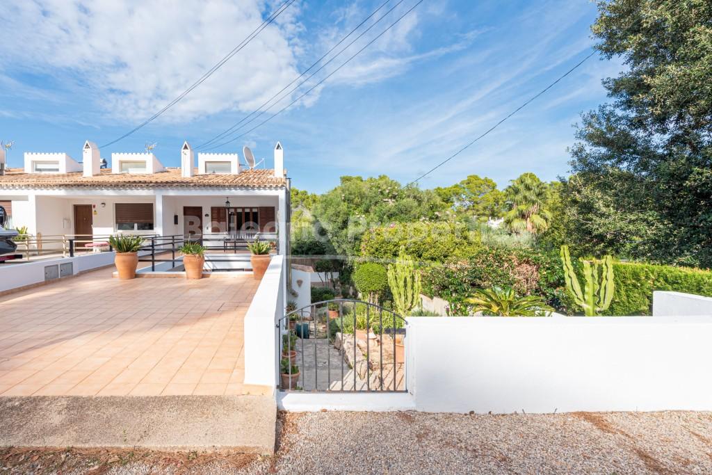 Unmissable townhouse with garden for sale in Puerto Pollensa, Mallorca