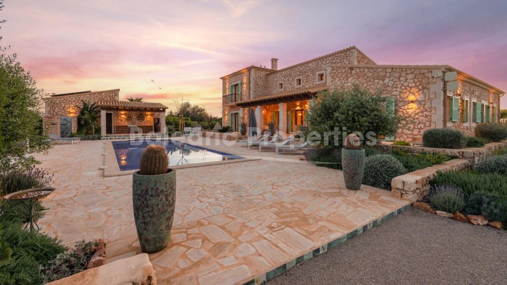 Country estate with vineyard for sale between Felanitx and Porreres, Mallorca