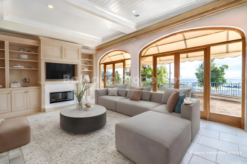 House to be renovated for sale on the seafront in San Agustin, Palma, Mallorca