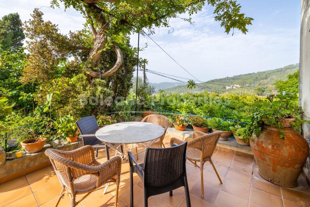 Finca con licencia de alquiler vacacional en Biniaraix ala venta, Mallorca