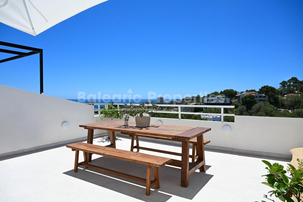 Renovated, spacious duplex apartment with sea views for sale in Cas Catala, Mallorca