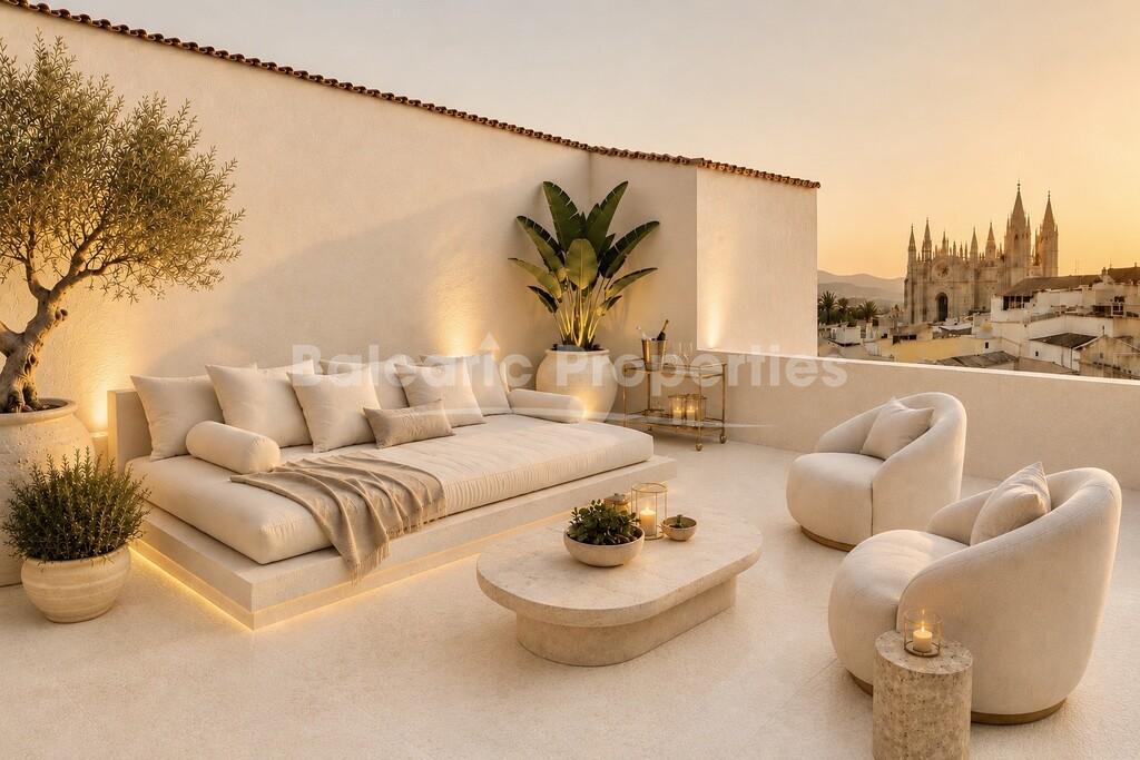Manor house to be renovated with holiday license for sale in the heart of Palma old town, Mallorca