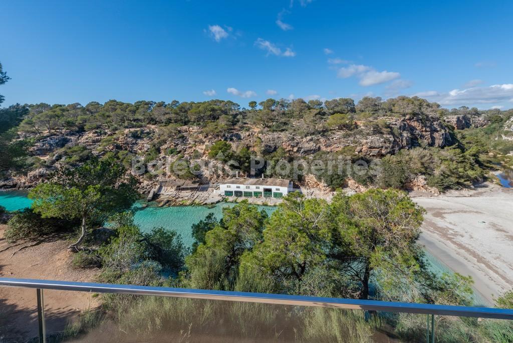 Frontline villa with holiday license for sale in Cala Pi, Mallorca