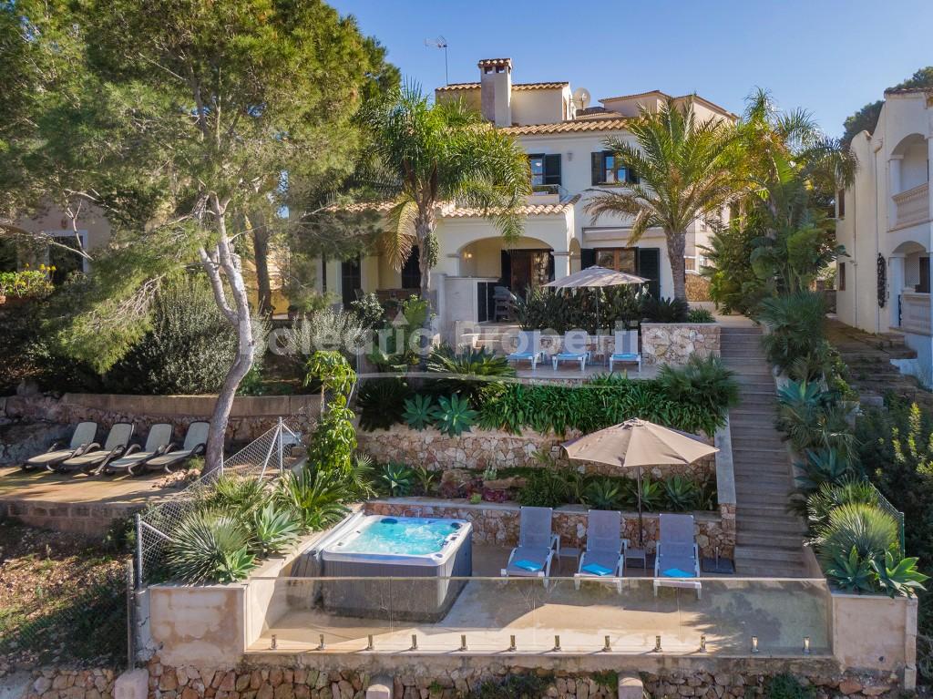 Frontline villa with holiday license for sale in Cala Pi, Mallorca