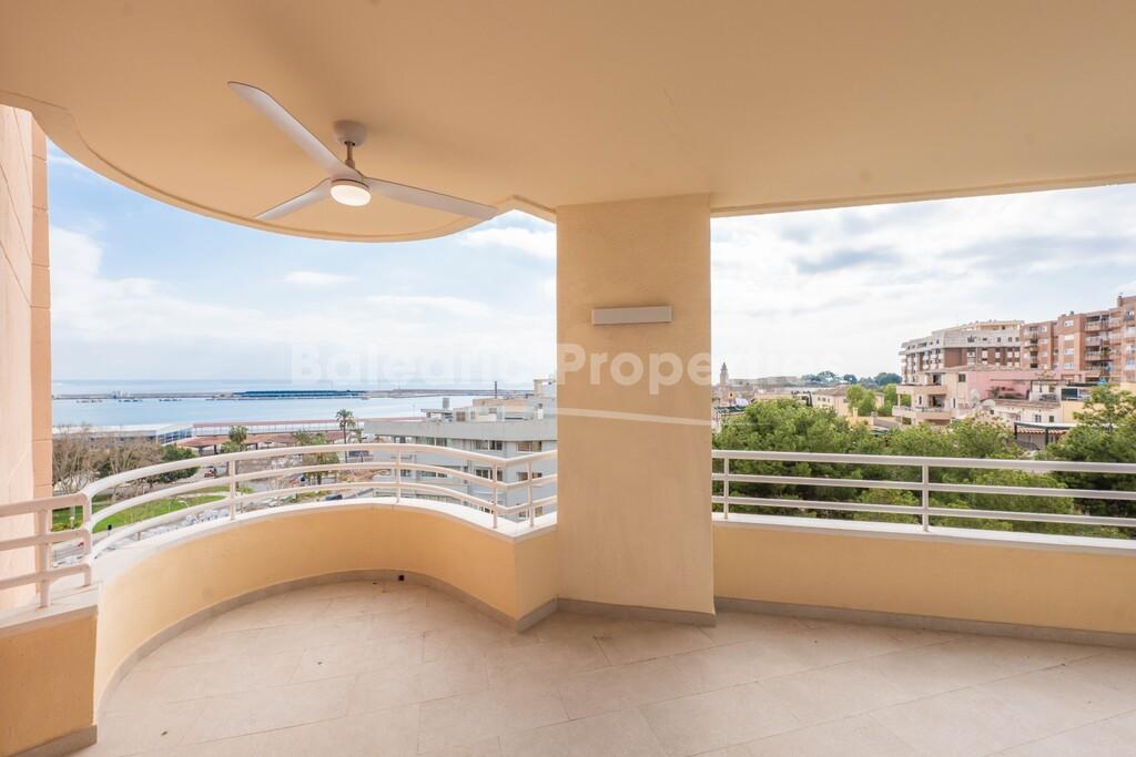 Bright renovated apartment with sea views for sale in Palma, Mallorca