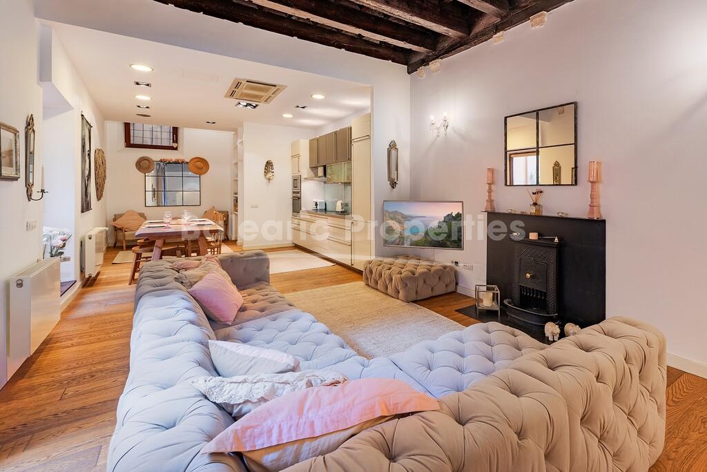 Bright apartment and hidden gem for sale in the heart of Palma old town, Mallorca