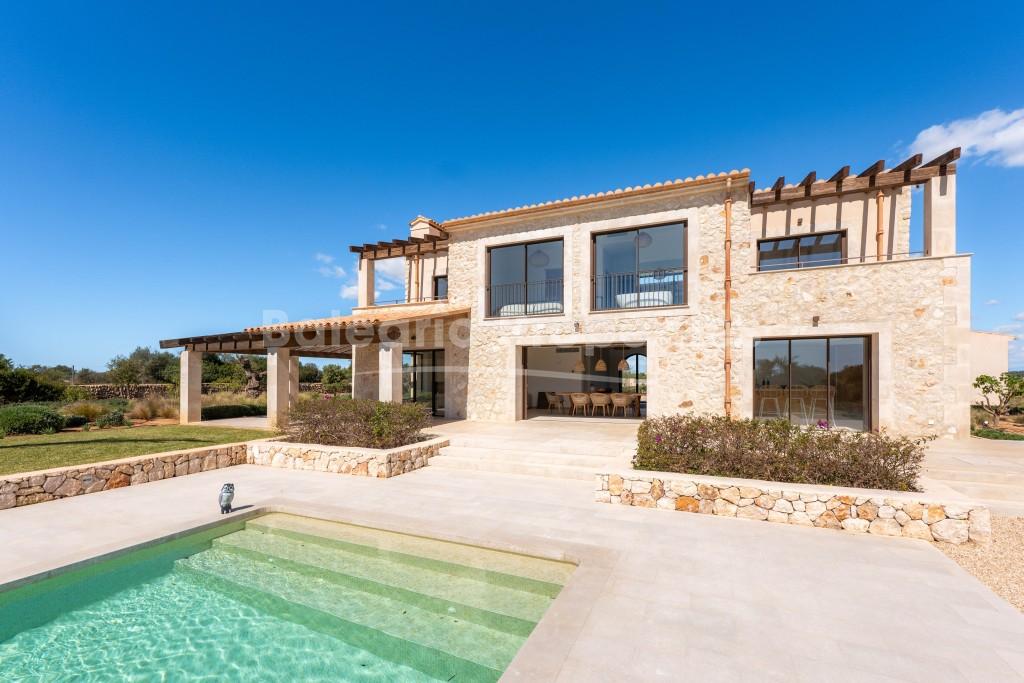 Finca a estrenar con vistas al mar en venta en Cala Llombards, Santanyi, Mallorca
