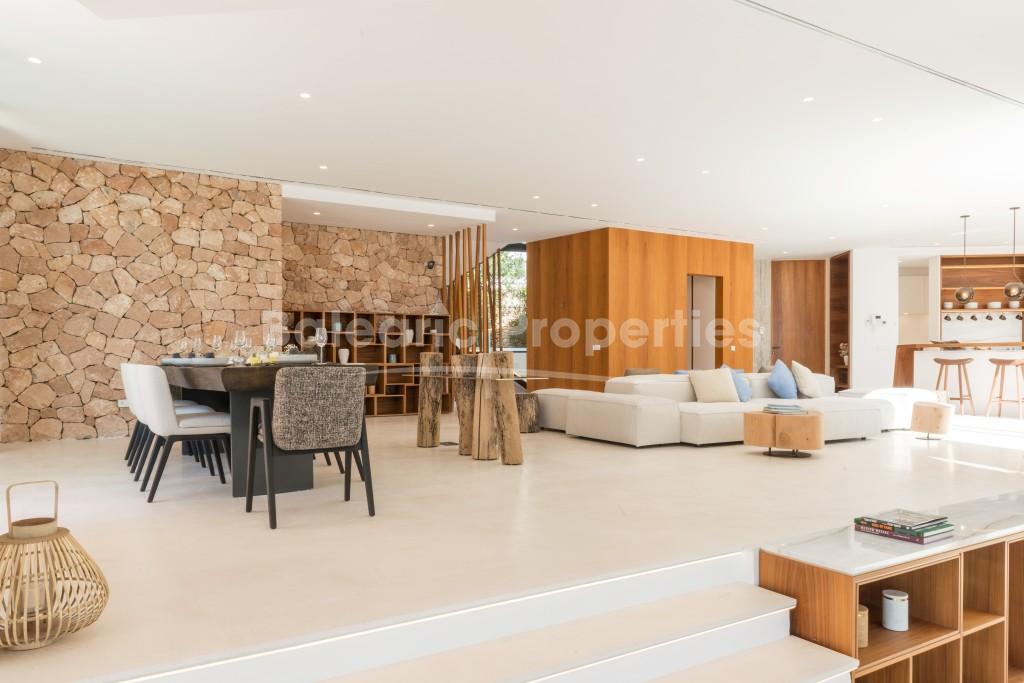 Moderne Villa mit Meerblick in Can Furnet, Ibiza, zu verkaufen.