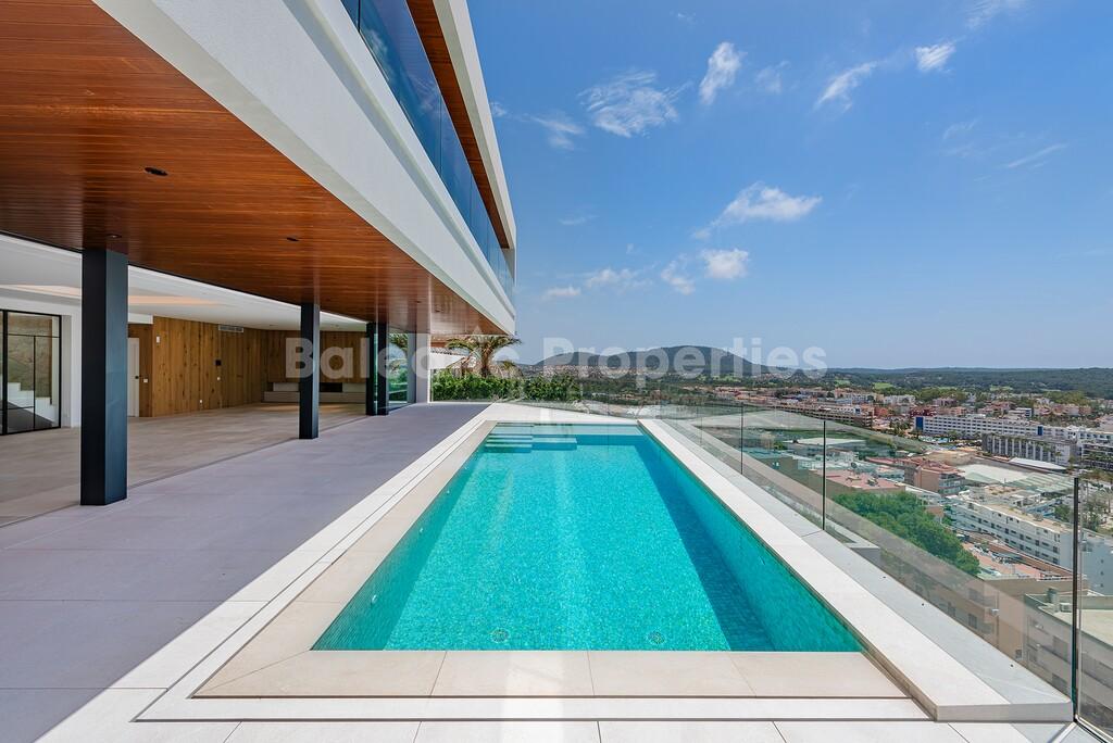 Exquisite villa with panoramic sea views for sale in Santa Ponsa, Southwest Mallorca