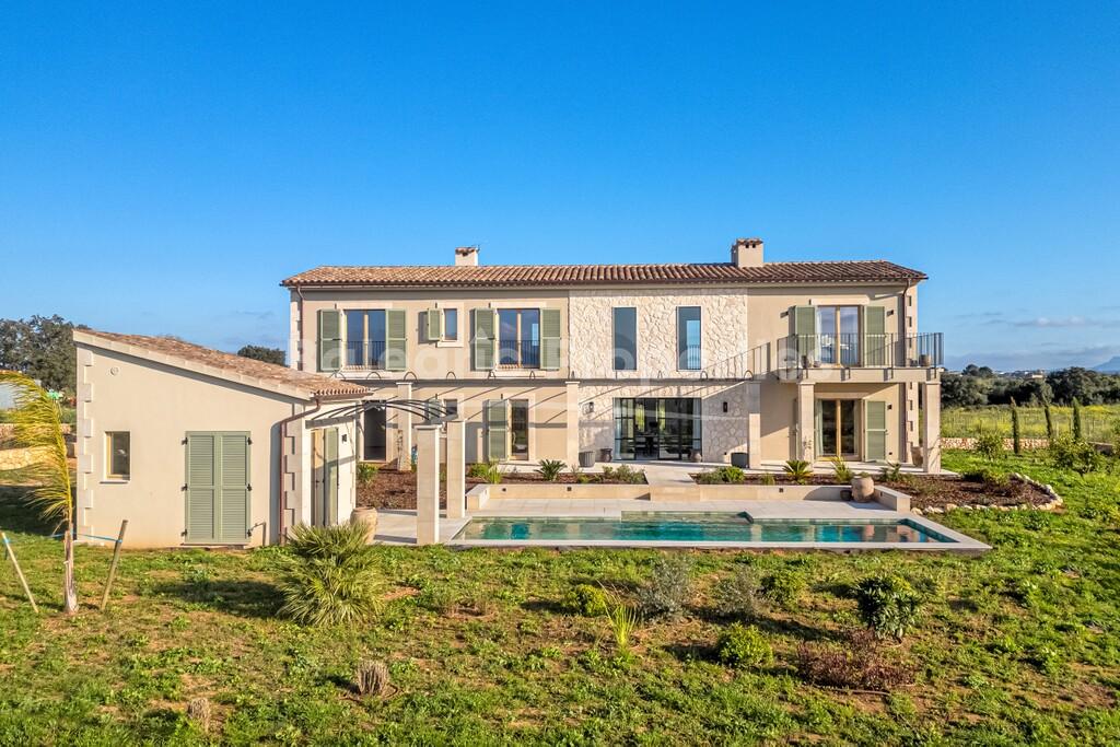 Newly built finca with vineyard for sale near Binissalem, Central Mallorca