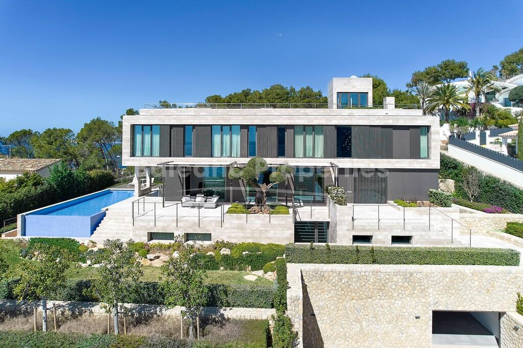 Villa moderna con vistas panorámicas al mar en venta en Port d'Andratx, suroeste de Mallorca