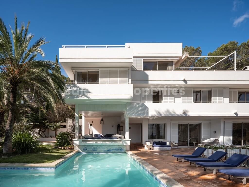 Coastal villa with direct sea access for sale in Sol de Mallorca, southwest Mallorca
