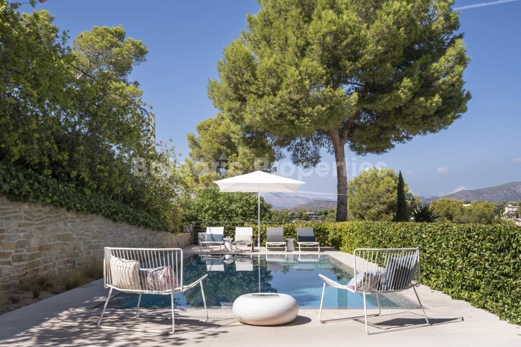 Elegante villa en venta cerca de la playa en Cala Vinyes, en el suroeste de Mallorca