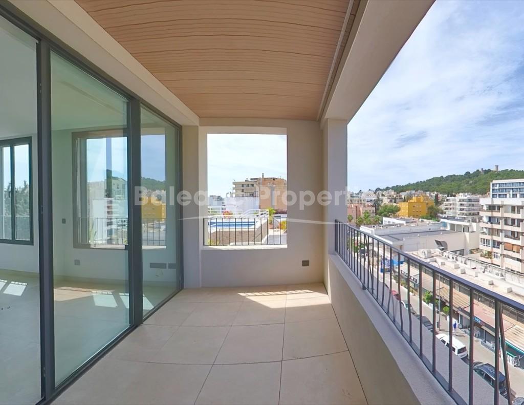 Modern penthouse with private pool for sale in Palma, Mallorca