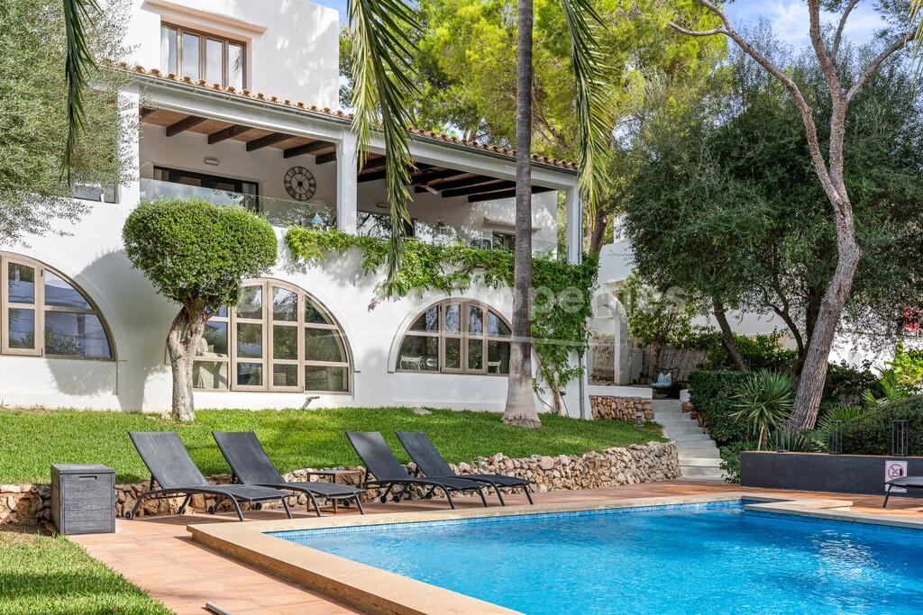 Villa by the beach for sale in Cala d’Or, southeast Mallorca