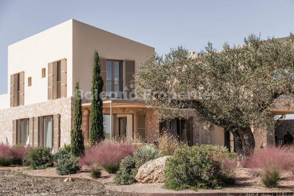 Contemporary country villa for sale in Maria de la Salut, Central Mallorca