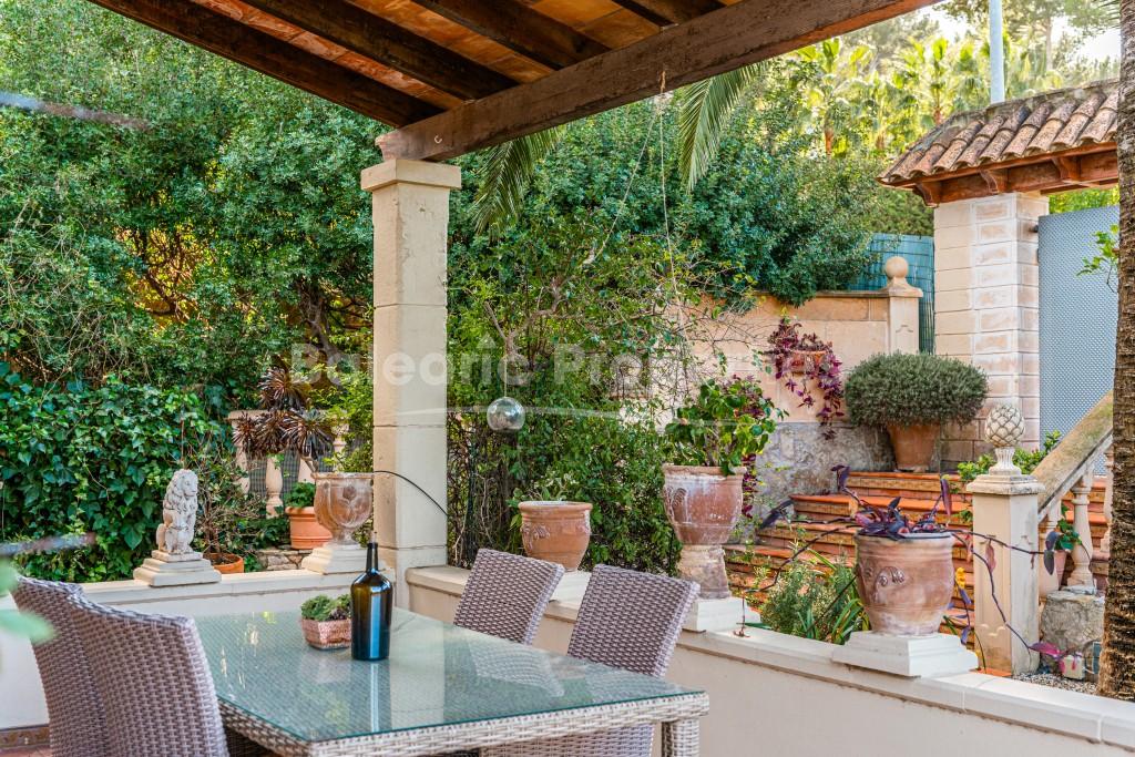 Mediterrane Villa mit Ferienmietlizenz kaufen in Santa Ponsa, Südwest-Mallorca