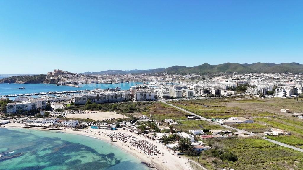Elegant penthouse for sale in new development by Ibiza port