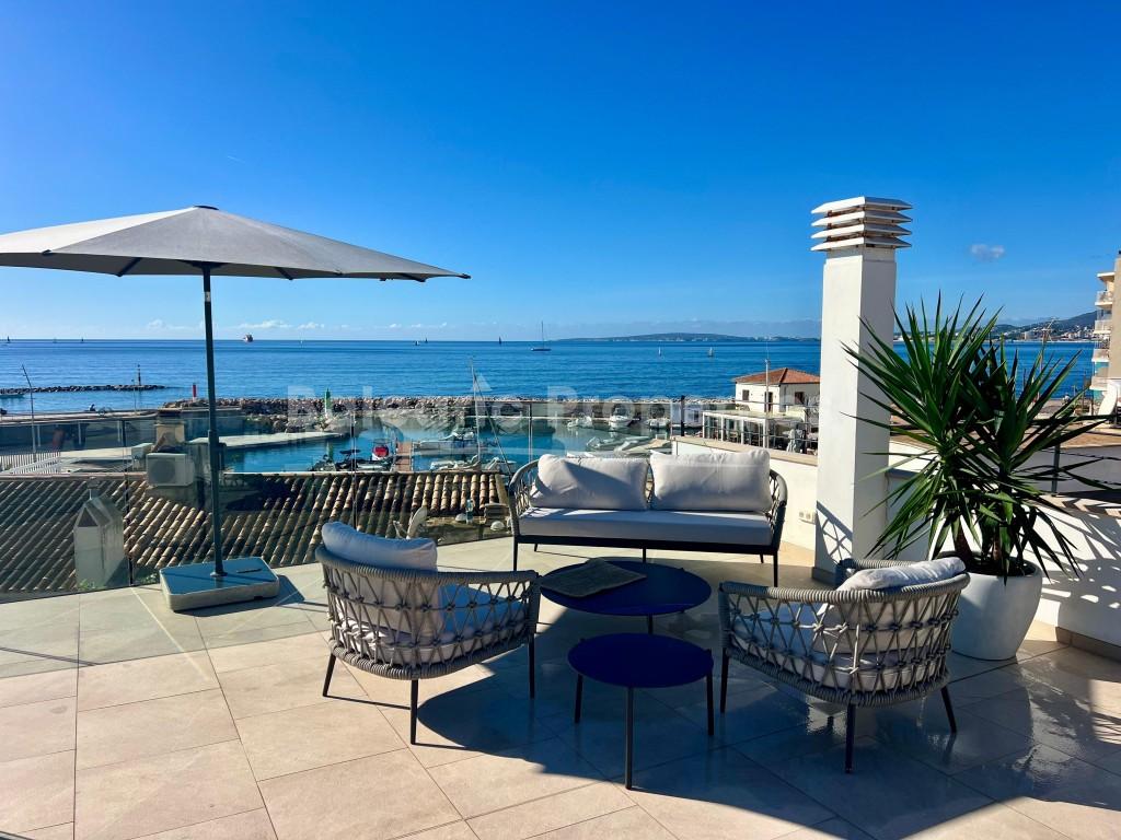 Penthouse duplex with fantastic sea views for sale in El Molinar, Palma