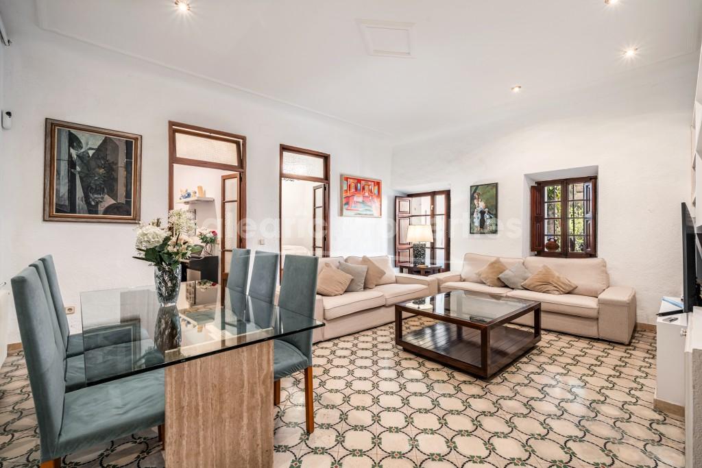 Unique apartment with historic charm for sale in Palma, Mallorca