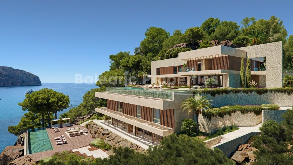 Prime seafront plot with building license for sale in Andratx, Southwest Mallorca