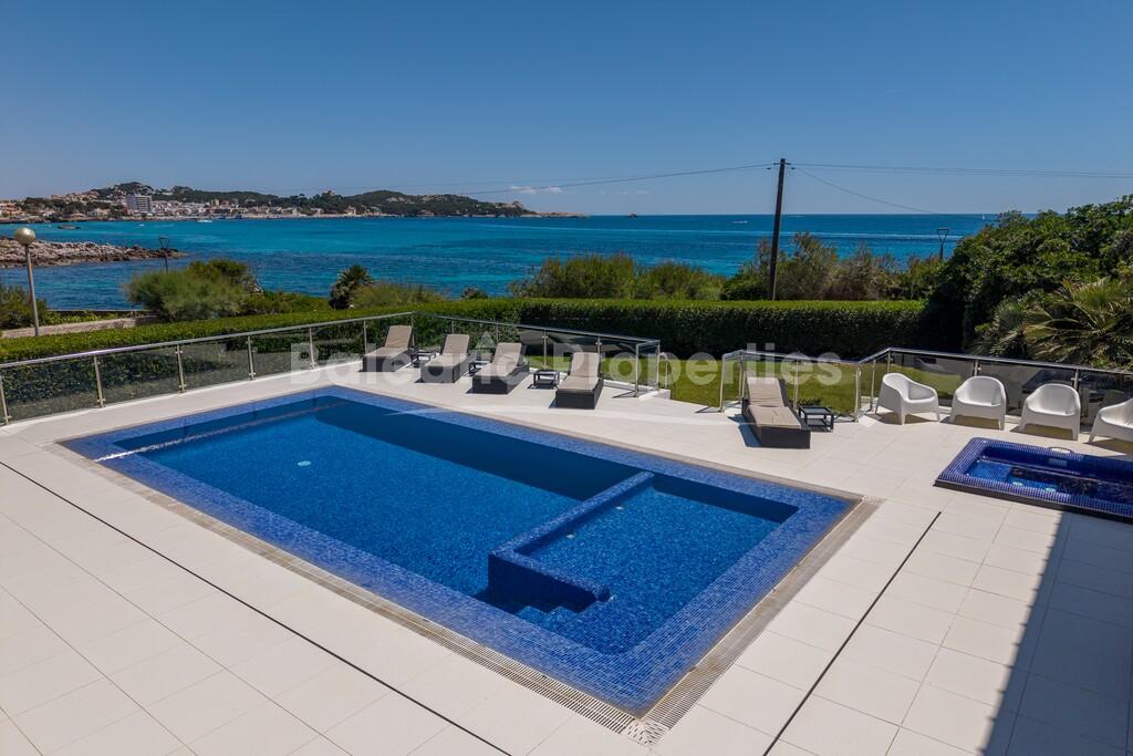 Frontline sea view villa for sale in Cala Ratjada, Northeast Mallorca