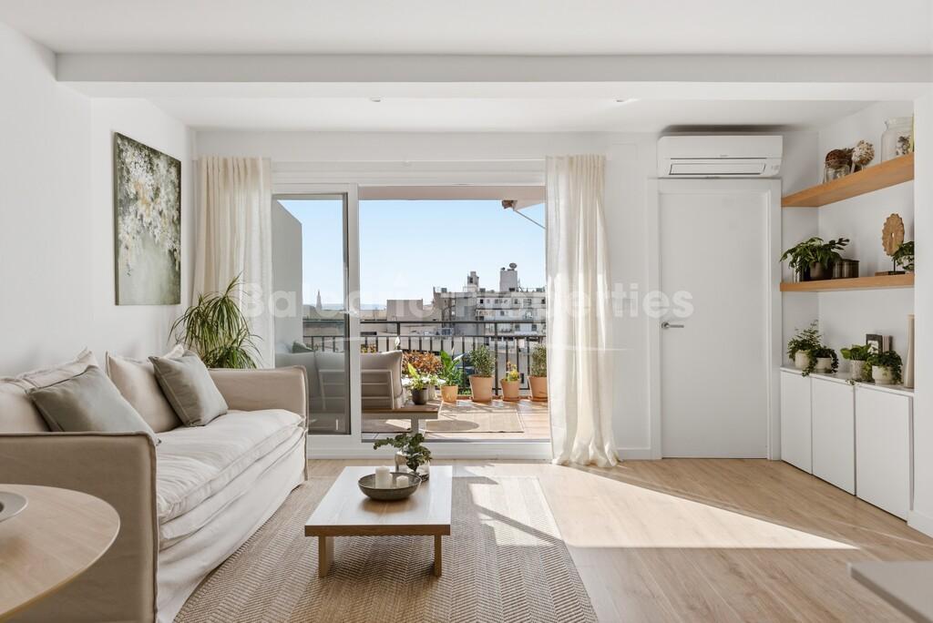 Ático con terraza privada en venta en el corazón de Palma, Mallorca
