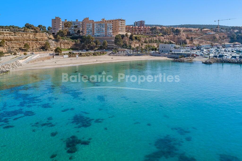 Villa en primera línea con potencial de reforma a la venta en El Toro, suroeste de Mallorca