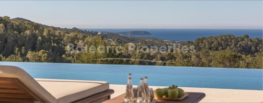 Prestigiosa villa de obra nueva con vistas panorámicas en venta en San Agustín, Ibiza
