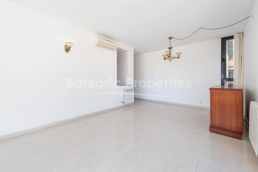 Bright apartment with balcony for sale in Pollensa, North Mallorca