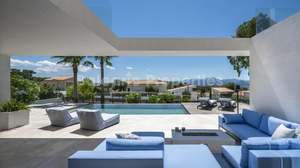 Stylish coastal villa with sea views for sale in Bonaire, North Mallorca