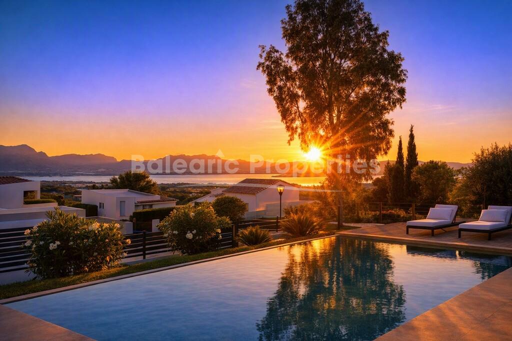 Elegante villa costera con vistas al mar en venta en Bonaire, al norte de Mallorca