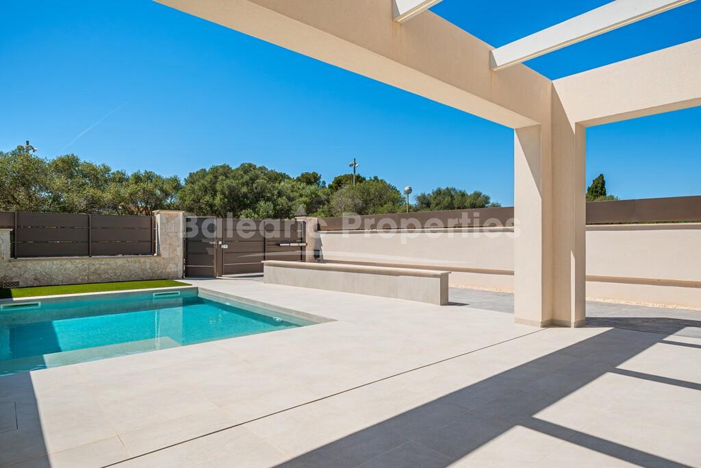 Modern new villa with pool for sale close to Sa Rapita coast, Mallorca