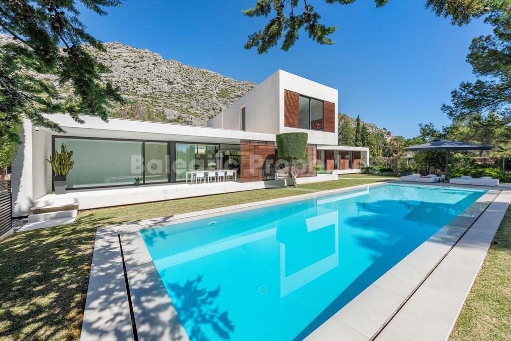 Exclusive Villa with Private Tennis Court & Mountain Views in Pollensa, Mallorca