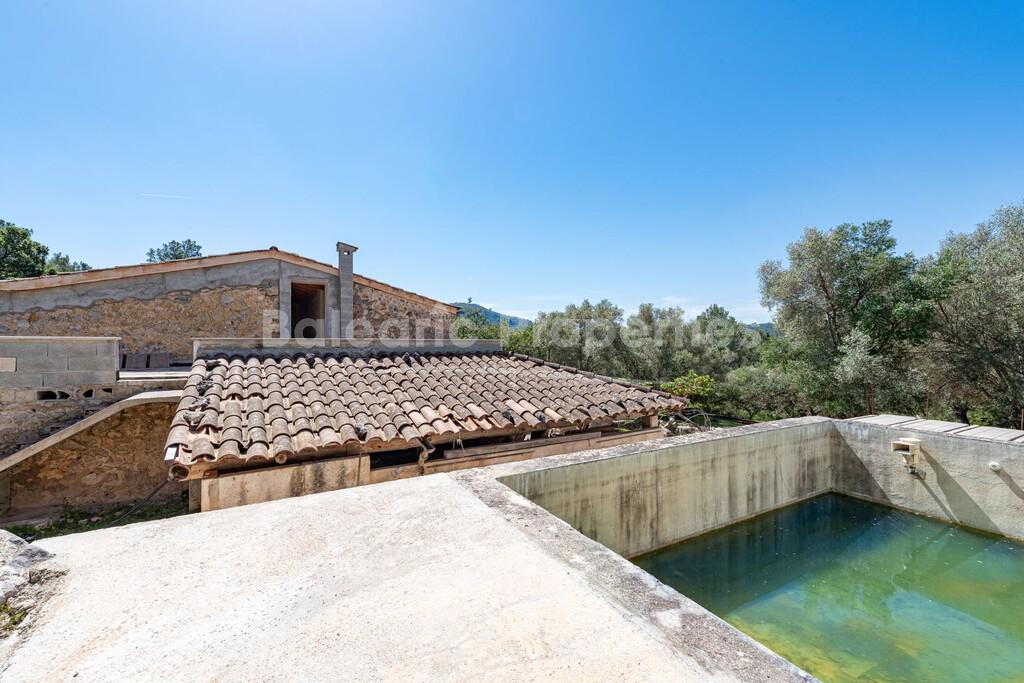 Finca-Investmentobjekt mit Bergblick kaufen in Pollensa, Nord-Mallorca