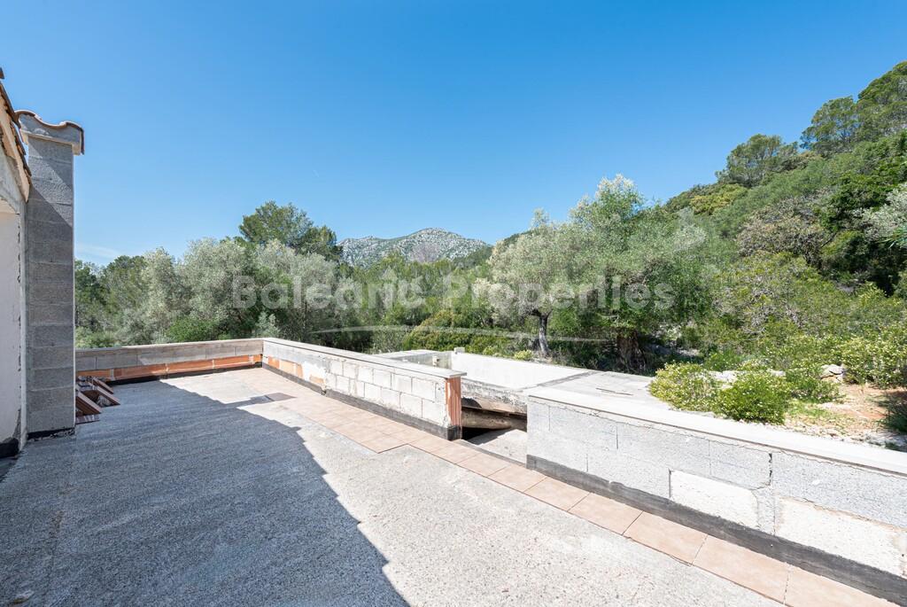 Finca-Investmentobjekt mit Bergblick kaufen in Pollensa, Nord-Mallorca