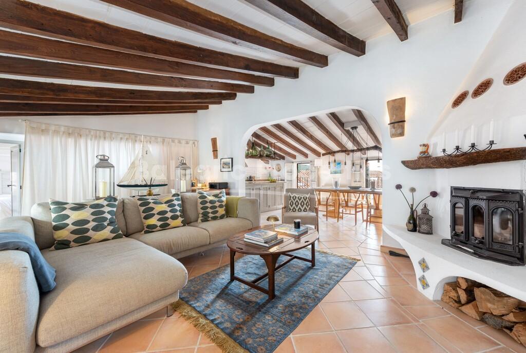 Ático con terraza en venta en el pueblo Pollensa, al norte de Mallorca