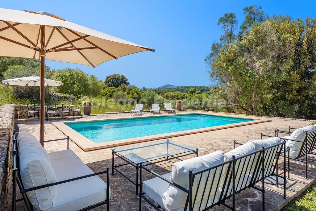 Finca de Piedra con Vistas al Campo en Venta en Son Servera, Noreste de Mallorca