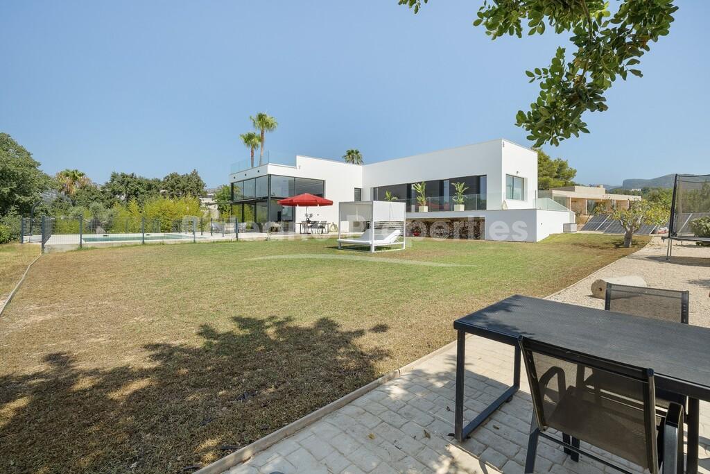 Designer mountain view villa for sale in Bunyola, West Mallorca