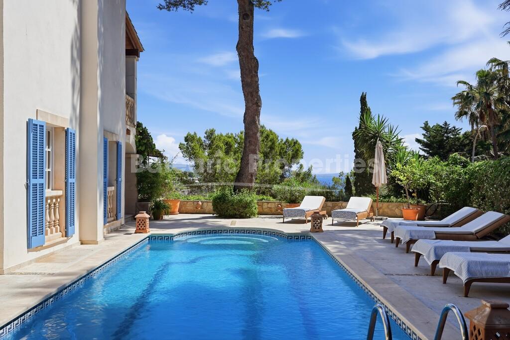 Charmante Villa mit Meerblick kaufen in Sol de Mallorca, Südwest-Mallorca