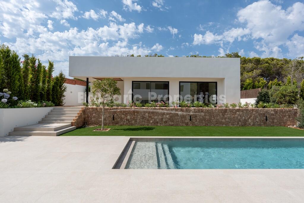 Luxus-Neubauvilla nahe dem Meer zum Verkauf in Es Canar, Ibiza