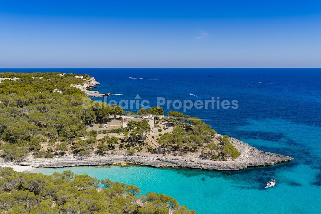 Finca costera y exclusiva propiedad privada en venta en Santanyí, Mallorca