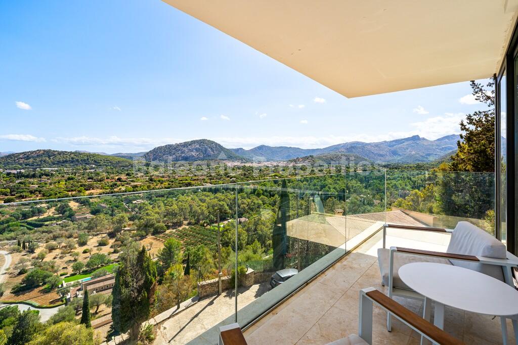 Contemporary villa with ETV license and breathtaking views for sale in Pollensa, Mallorca