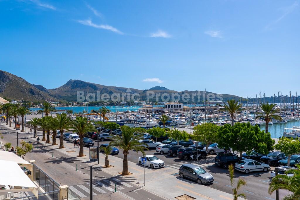 Strandwohnung mit Meerblick zum Verkauf in Puerto Pollensa, Nord-Mallorca