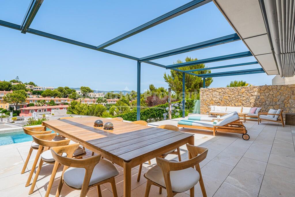 Luxury townhouse with private pool for sale in Cala Vinyes, Southwest Mallorca