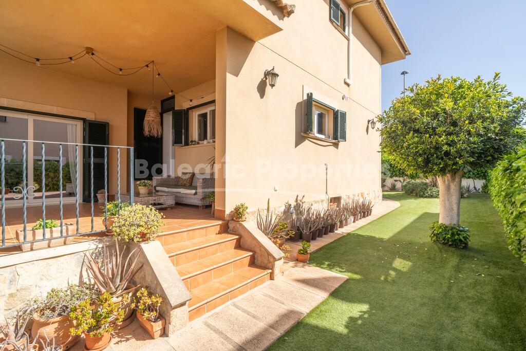 Villa en venta con jardín y piscina nueva en Pòrtol, cerca de Palma, Mallorca