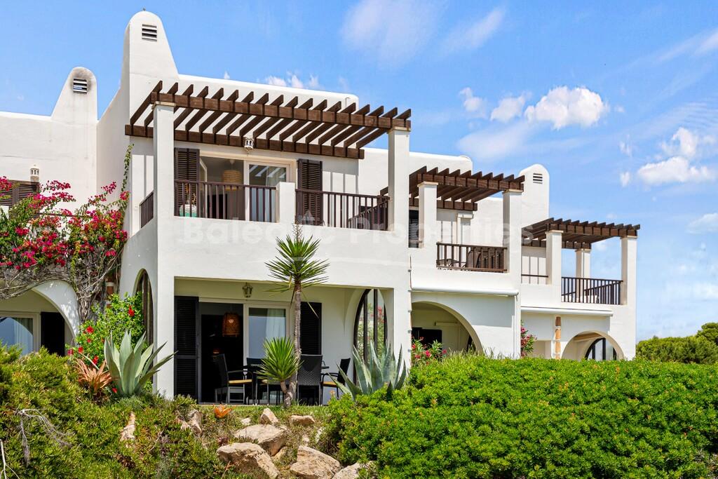Frontline maisonette flat with uninterrupted sea views for sale in Cala d’Or, Southwest Mallorca