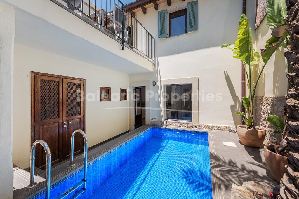 Elegant town house with rental license for sale in Pollensa’s historic Old Town, North Mallorca
