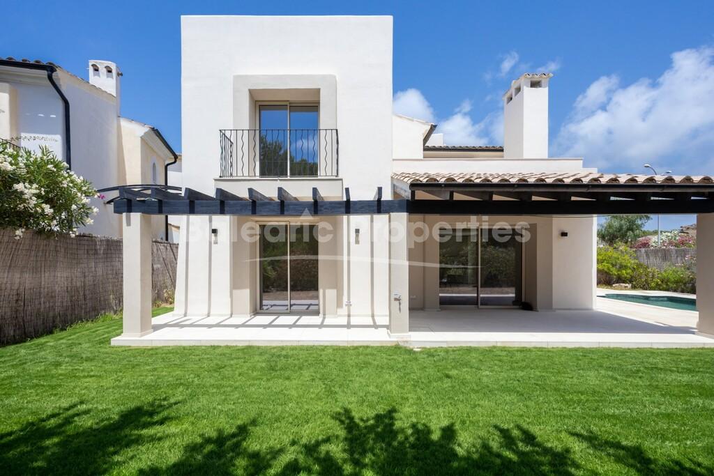 Fully renovated golfside villa for sale in Nova Santa Ponsa, Southwest Mallorca